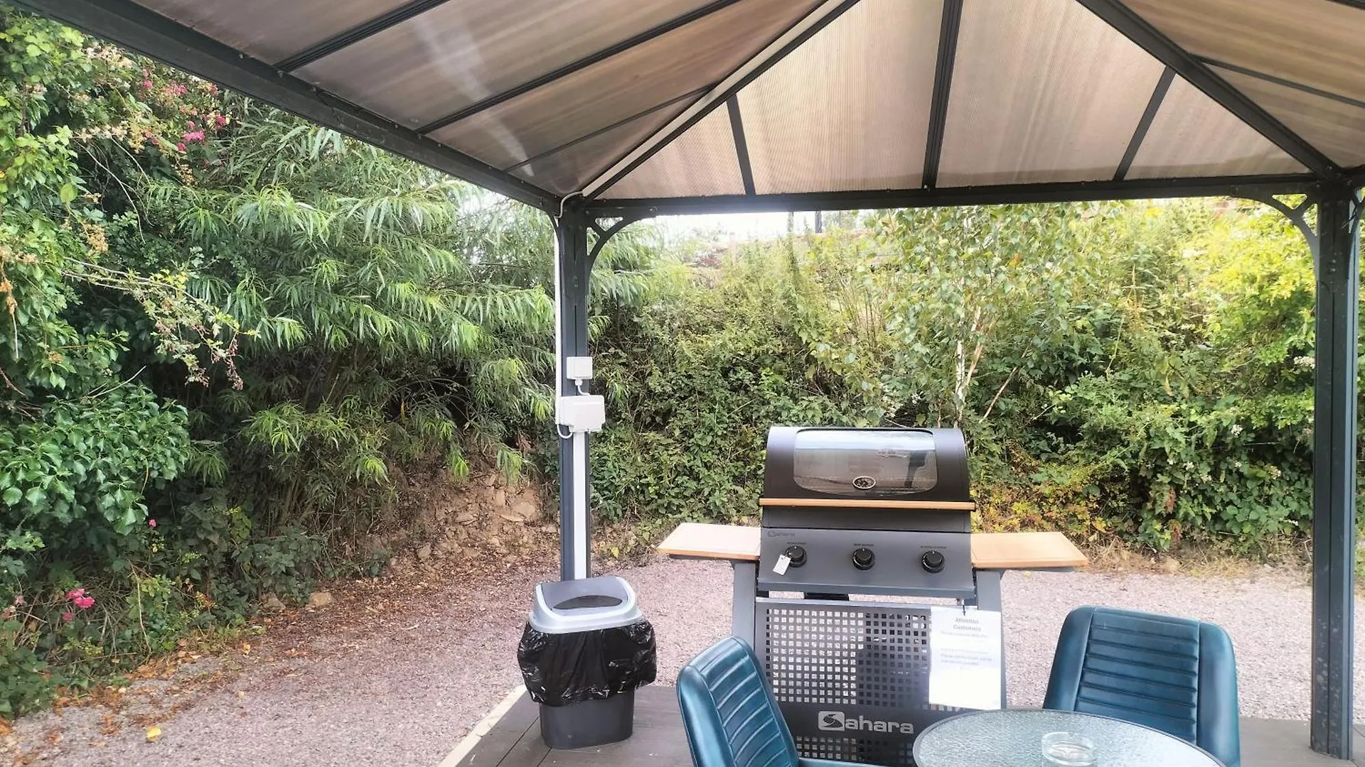 Gateway Glamping Hotel Farranfore Ireland